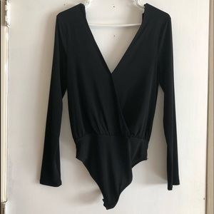 Deep plunge body suit